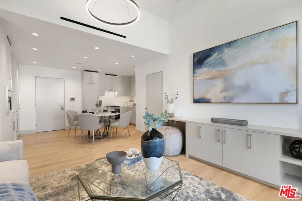 130 S Sepulveda Boulevard #413 Los Angeles, CA 90049