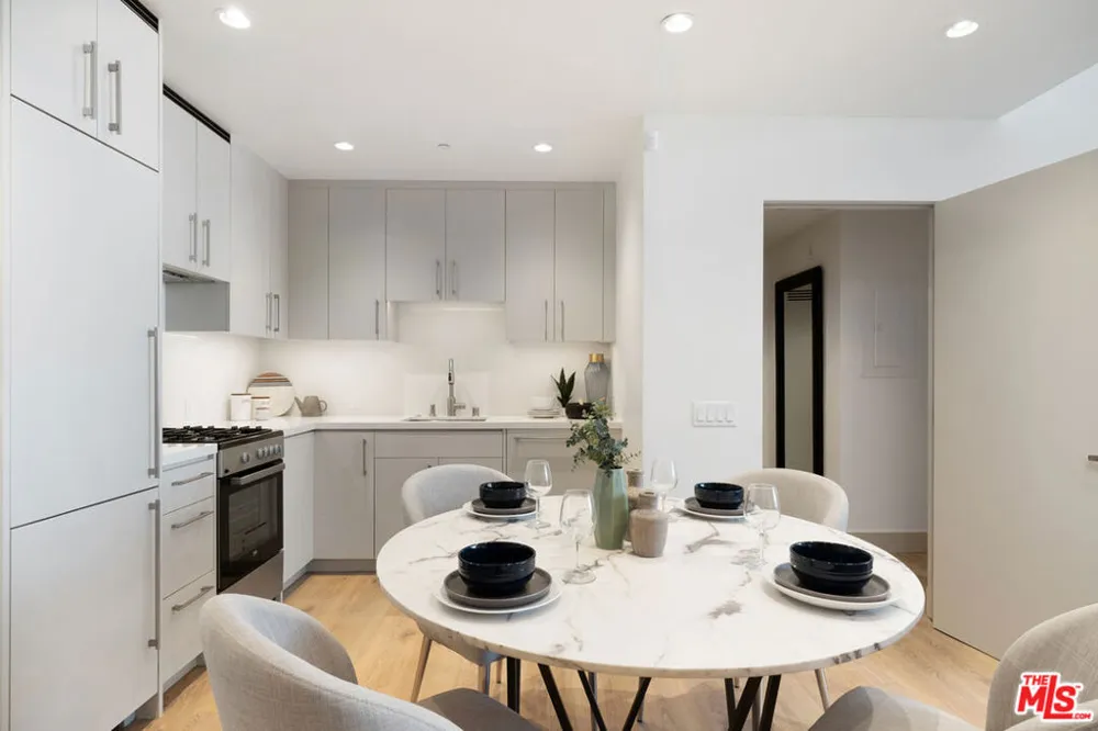 130 S Sepulveda Boulevard #413 Los Angeles, CA 90049