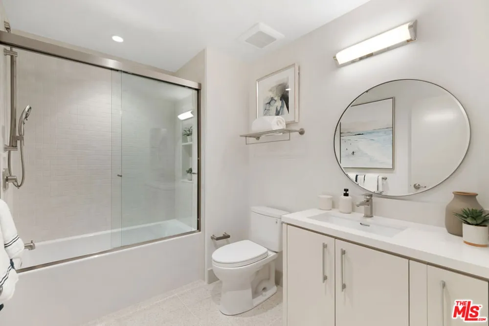 130 S Sepulveda Boulevard #413 Los Angeles, CA 90049