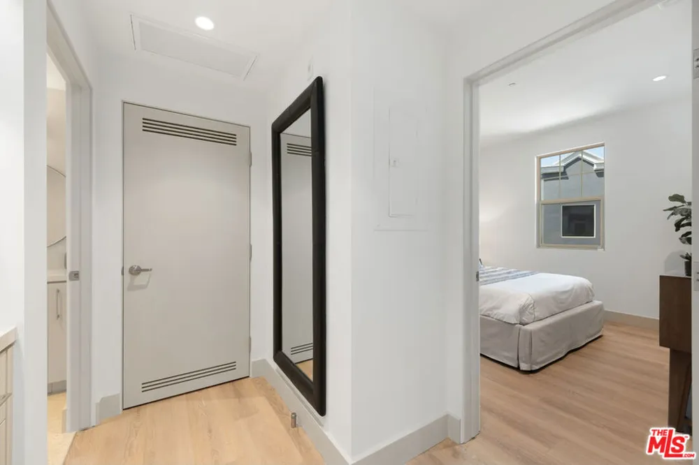 130 S Sepulveda Boulevard #413 Los Angeles, CA 90049