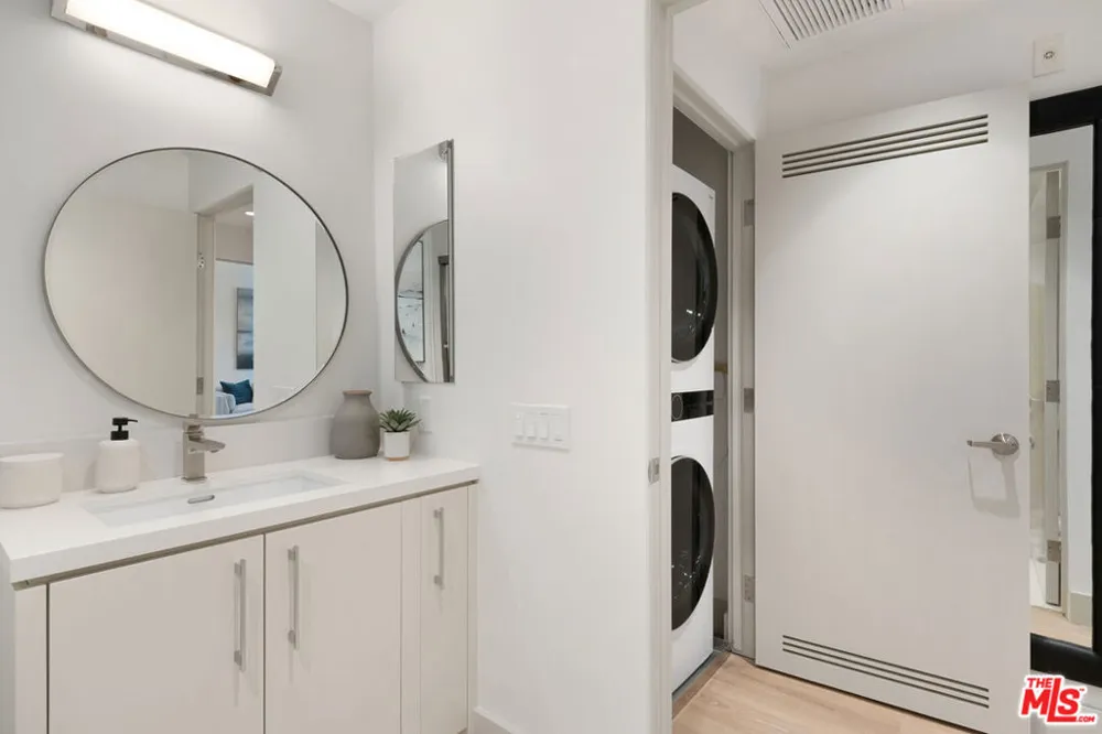 130 S Sepulveda Boulevard #413 Los Angeles, CA 90049