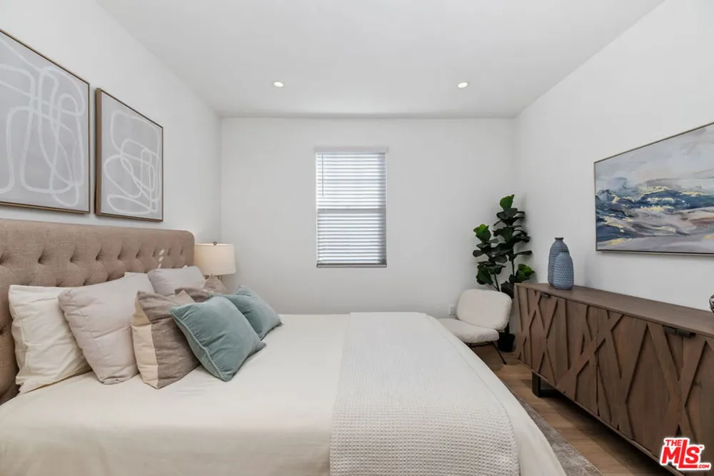 130 S Sepulveda Boulevard #413 Los Angeles, CA 90049