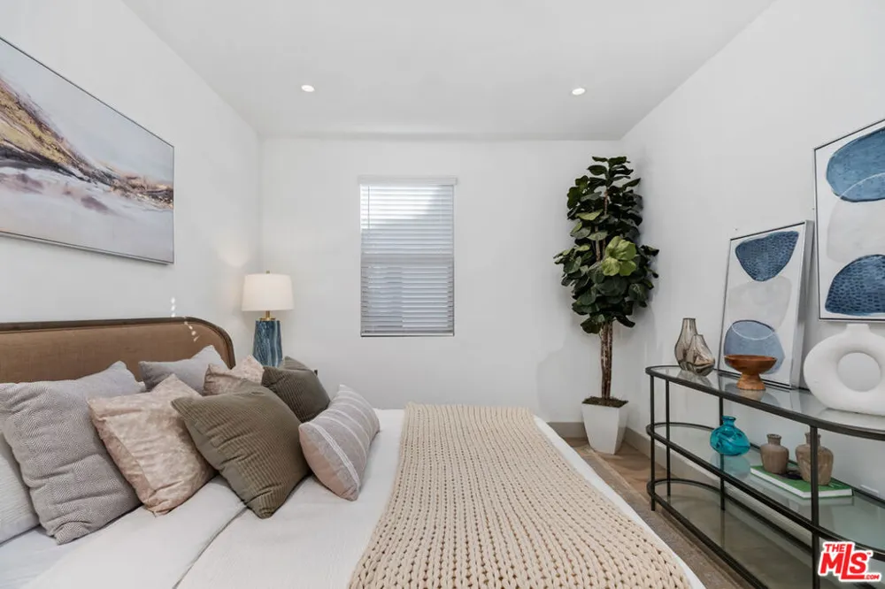 130 S Sepulveda Boulevard #413 Los Angeles, CA 90049