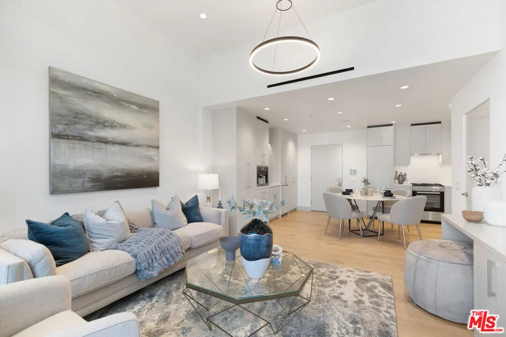 130 S Sepulveda Boulevard #413 Los Angeles, CA 90049