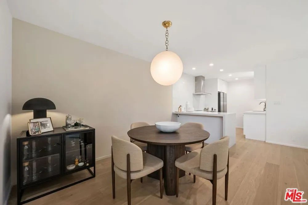 2233 4th Street #3 Santa Monica, CA 90405