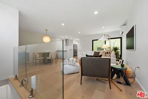 2233 4th Street #3
