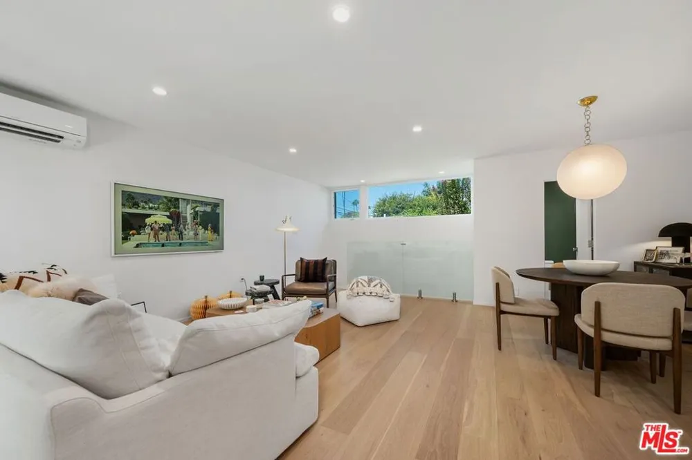 2233 4th Street #3 Santa Monica, CA 90405