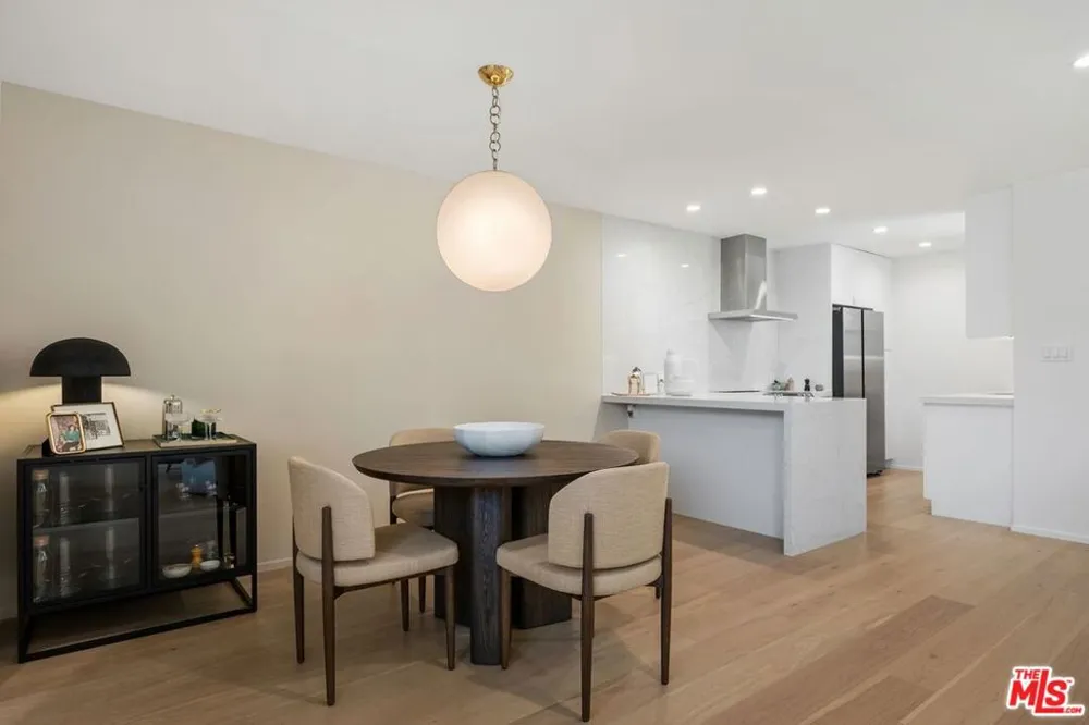 2233 4th Street #3 Santa Monica, CA 90405