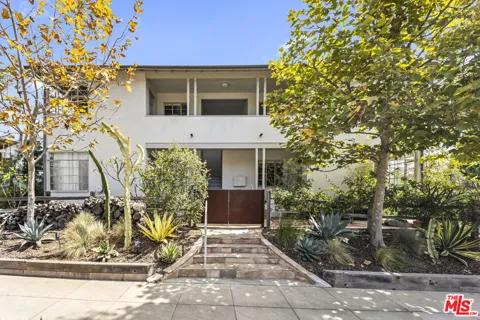 1807 Montana Ave #D