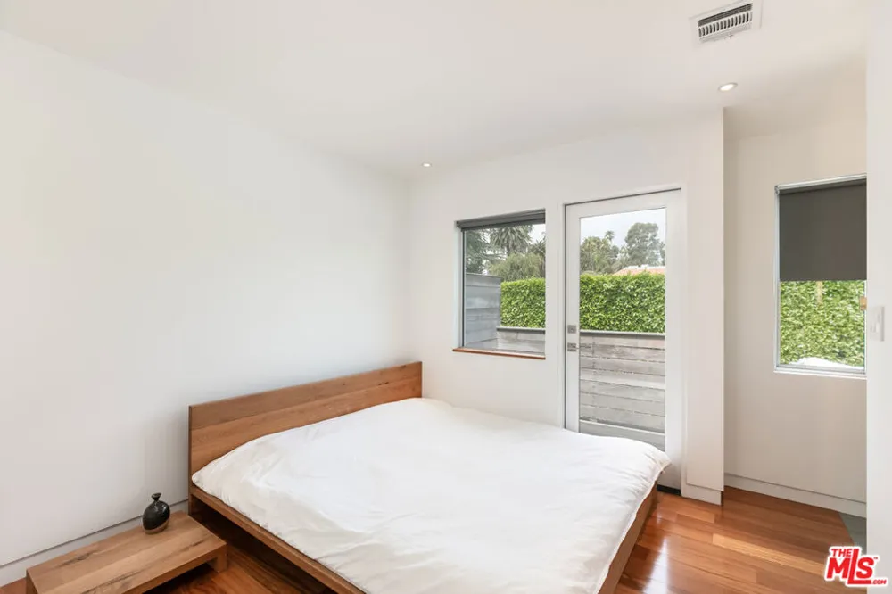 1807 Montana Ave #D Santa Monica, CA 90403