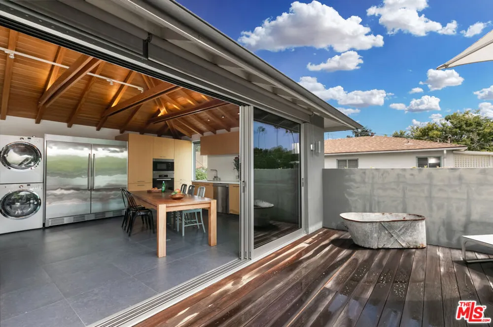 1807 Montana Ave #D Santa Monica, CA 90403