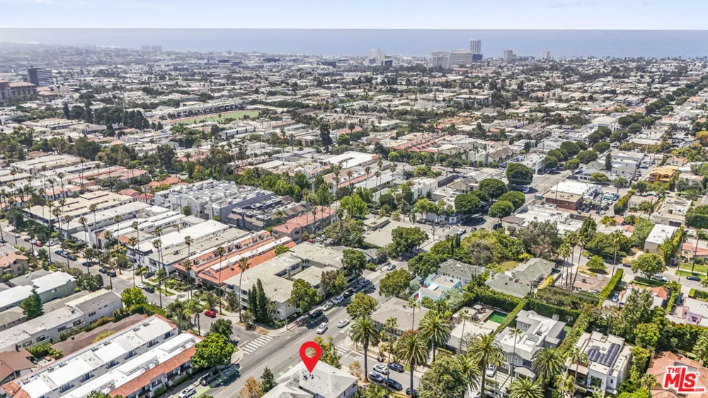 1807 Montana Ave #D Santa Monica, CA 90403