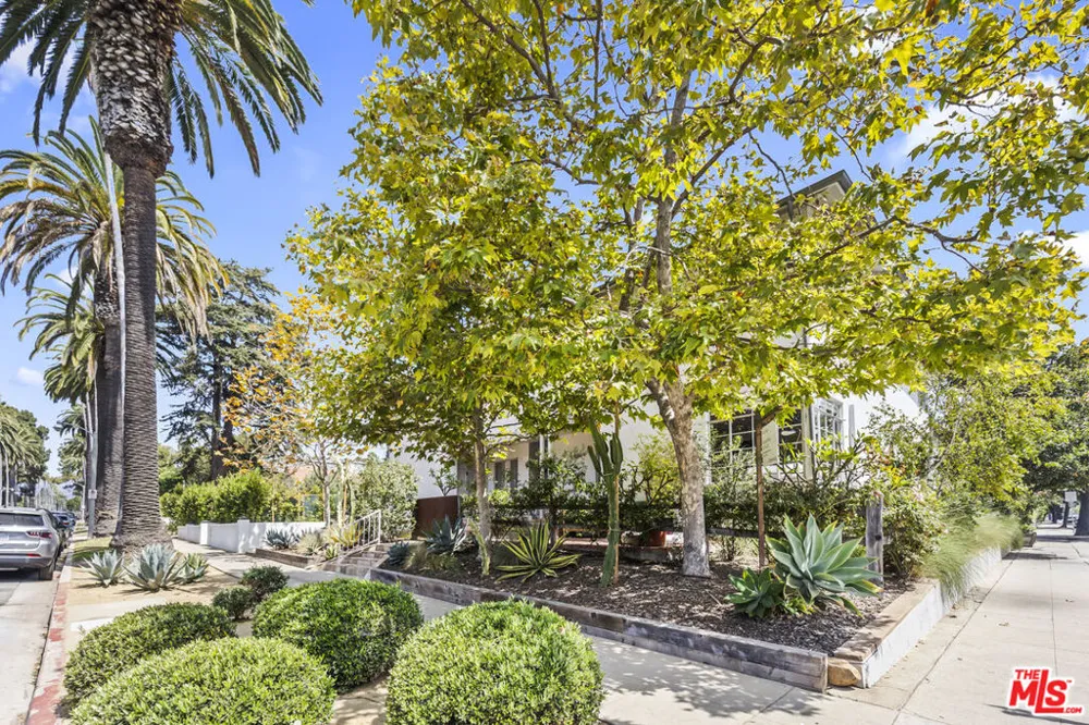 1807 Montana Ave #D Santa Monica, CA 90403