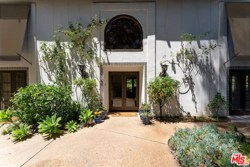 11662 Duque Drive Studio City, CA 91604