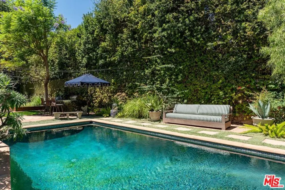 11662 Duque Drive Studio City, CA 91604