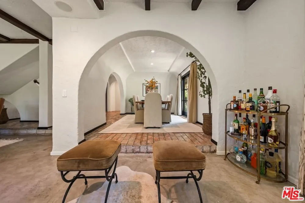 11662 Duque Drive Studio City, CA 91604