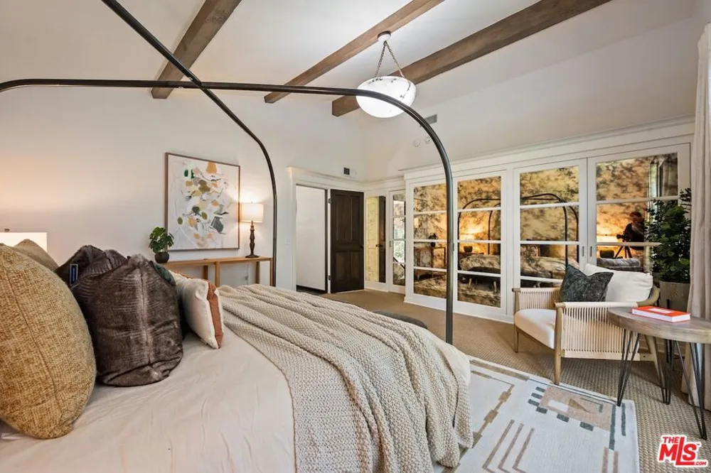 11662 Duque Drive Studio City, CA 91604