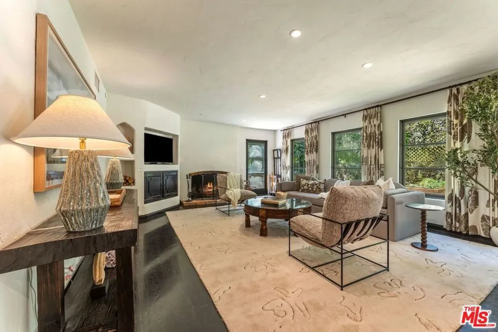 11662 Duque Drive Studio City, CA 91604