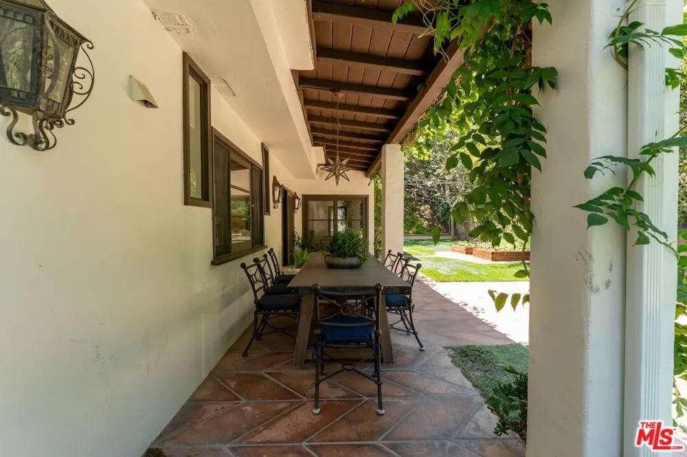 11662 Duque Drive Studio City, CA 91604