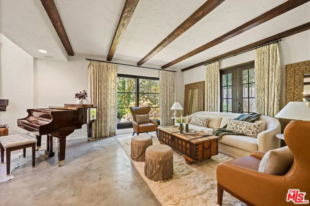 11662 Duque Drive Studio City, CA 91604