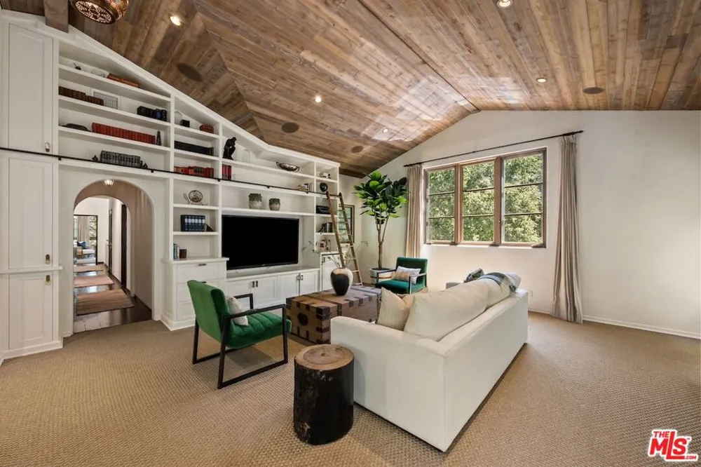 11662 Duque Drive Studio City, CA 91604