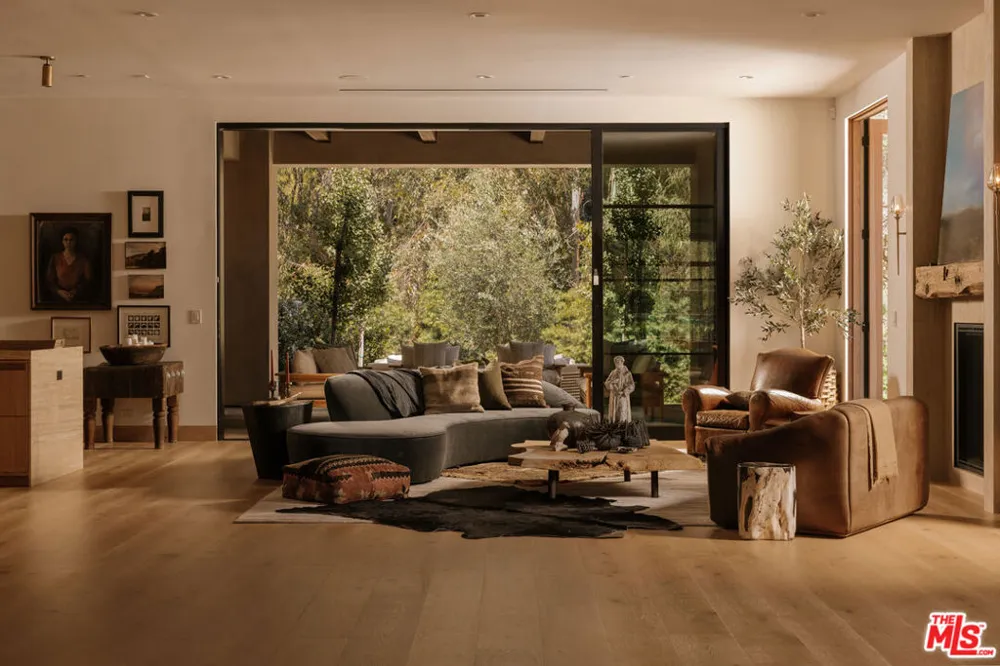 24877 Eldorado Meadow Road Hidden Hills, CA 91302