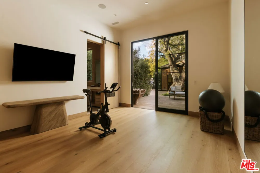 24877 Eldorado Meadow Road Hidden Hills, CA 91302