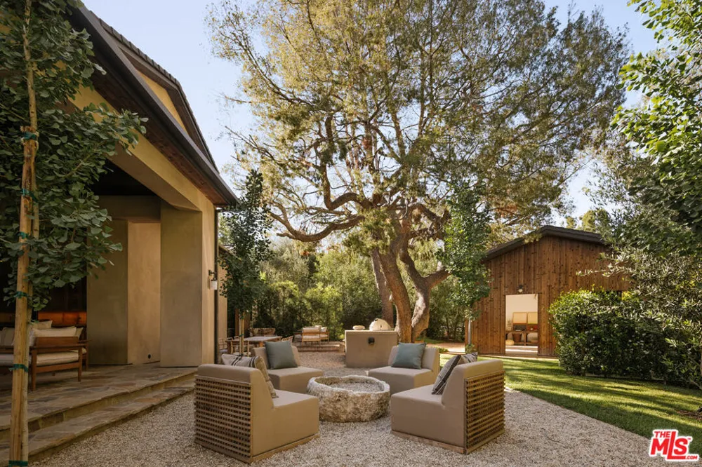 24877 Eldorado Meadow Road Hidden Hills, CA 91302