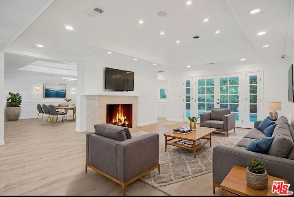 1157 Eventide Place Los Angeles, CA 90210
