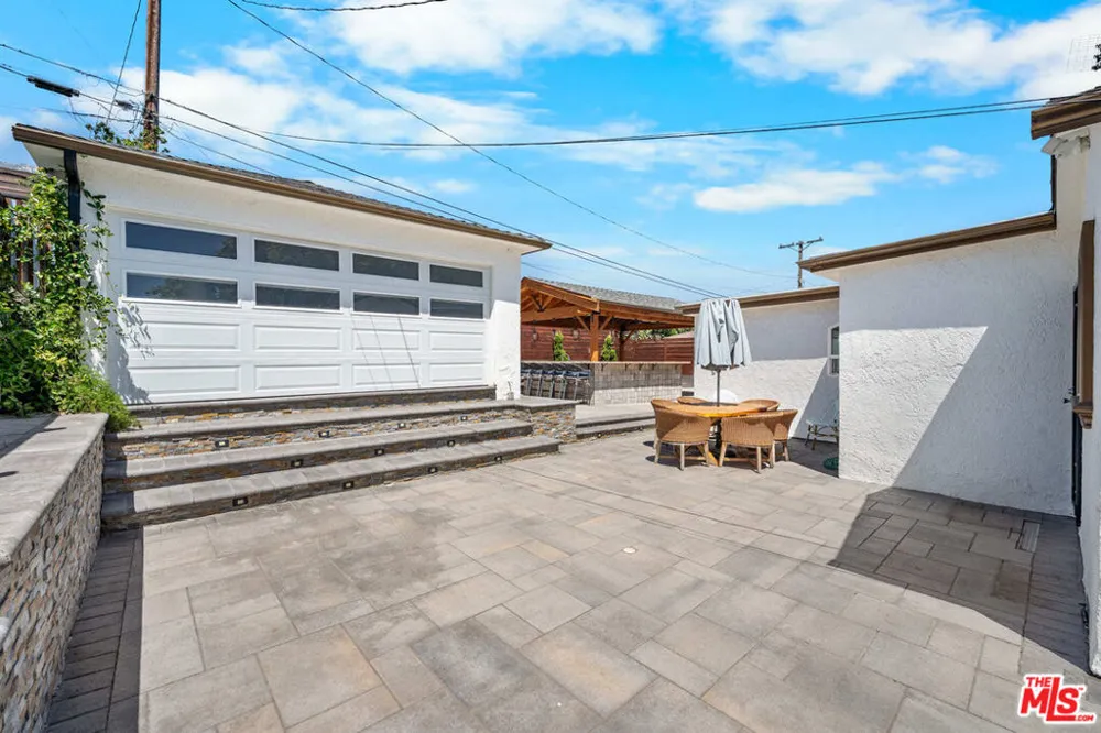 3317 Burritt Way La Crescenta, CA 91214