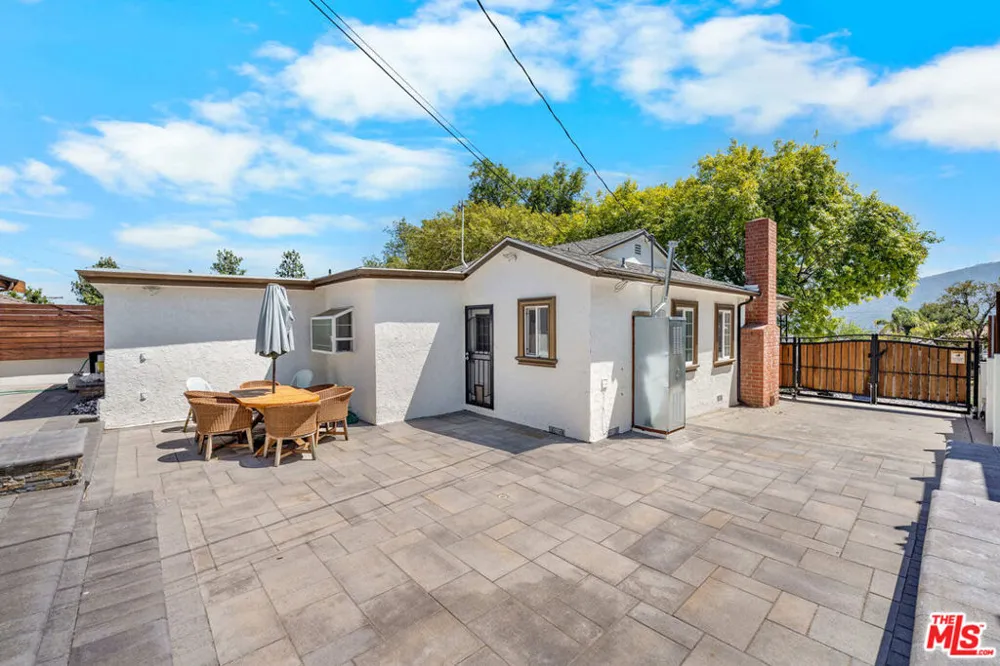 3317 Burritt Way La Crescenta, CA 91214