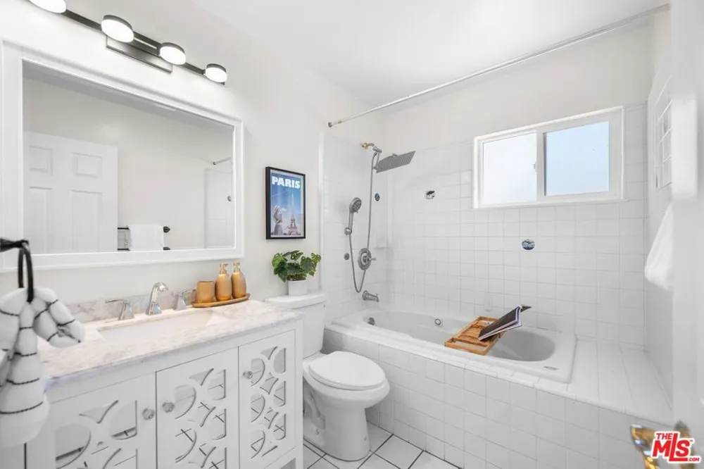 3317 Burritt Way La Crescenta, CA 91214