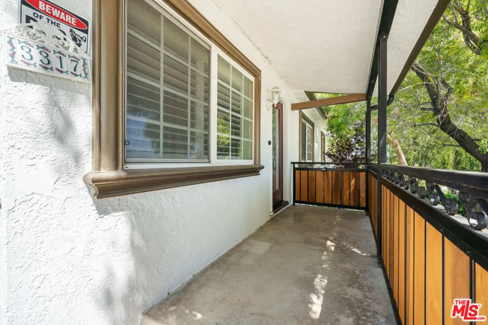 3317 Burritt Way La Crescenta, CA 91214