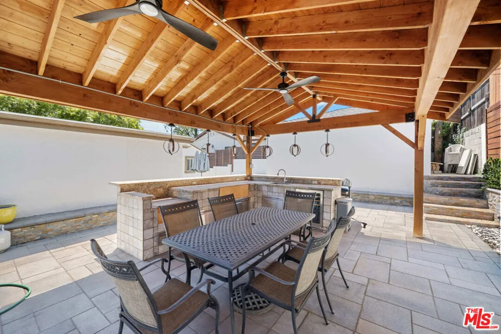 3317 Burritt Way La Crescenta, CA 91214