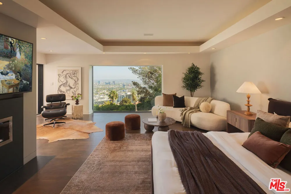 8540 Hedges Way Los Angeles, CA 90069