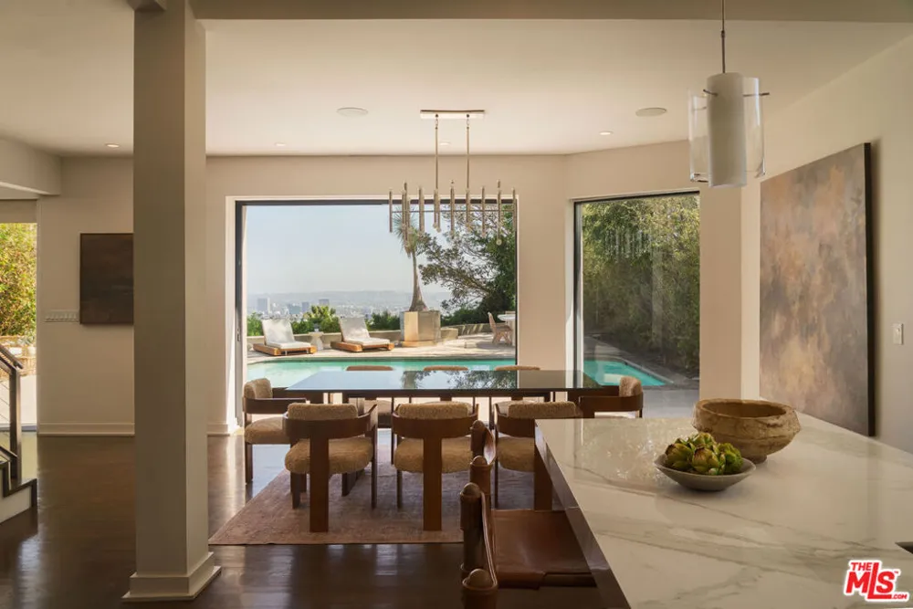8540 Hedges Way Los Angeles, CA 90069
