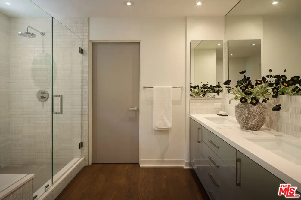 8540 Hedges Way Los Angeles, CA 90069