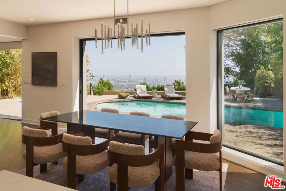 8540 Hedges Way Los Angeles, CA 90069