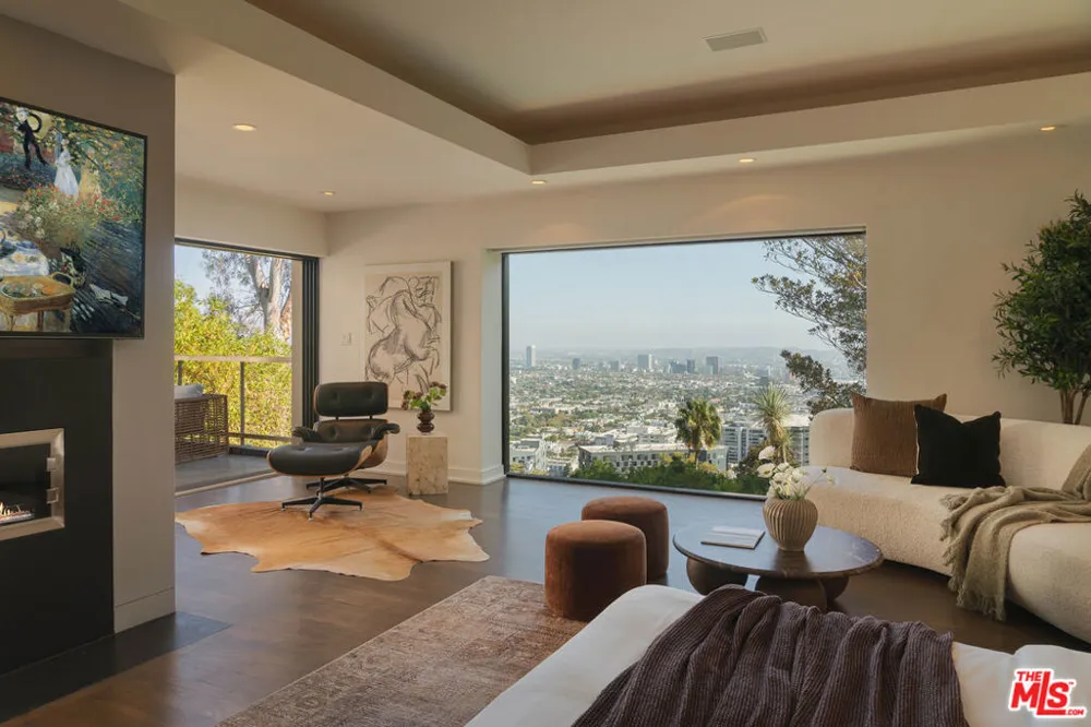 8540 Hedges Way Los Angeles, CA 90069