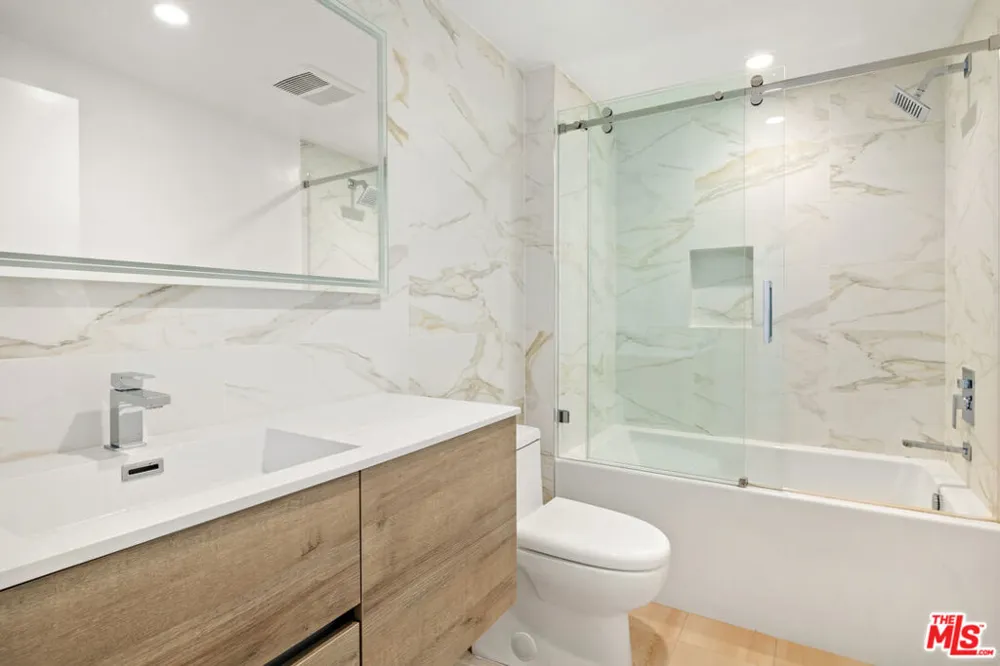 1228 Sycamore Avenue Los Angeles, CA 90038