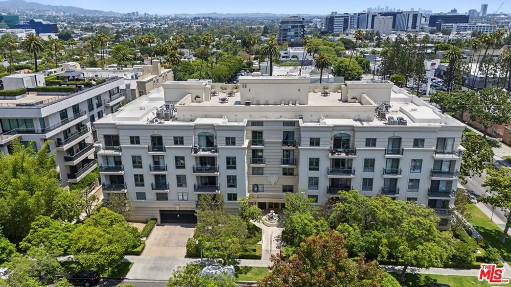 430 Oakhurst Drive #PH406 Beverly Hills, CA 90210