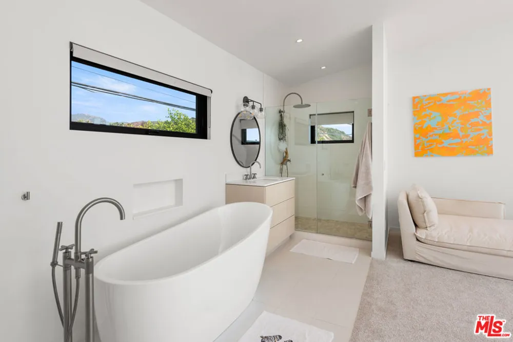 24604 Malibu Road Malibu, CA 90265