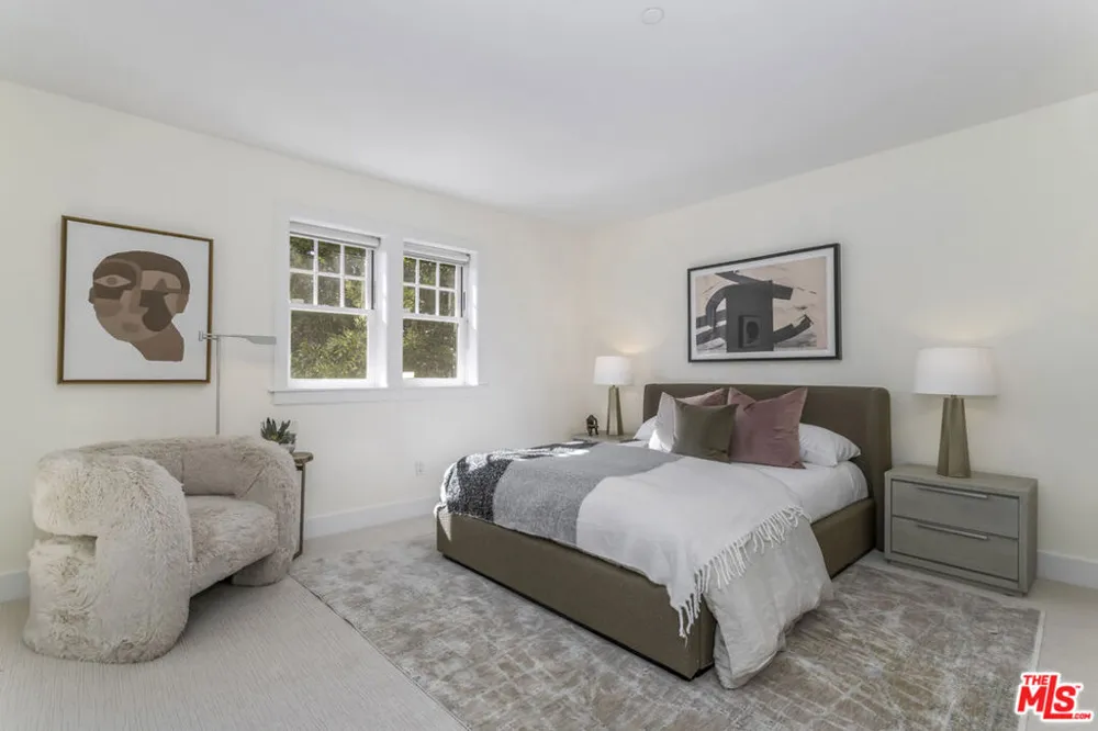 2201 Beech Knoll Road Los Angeles, CA 90046