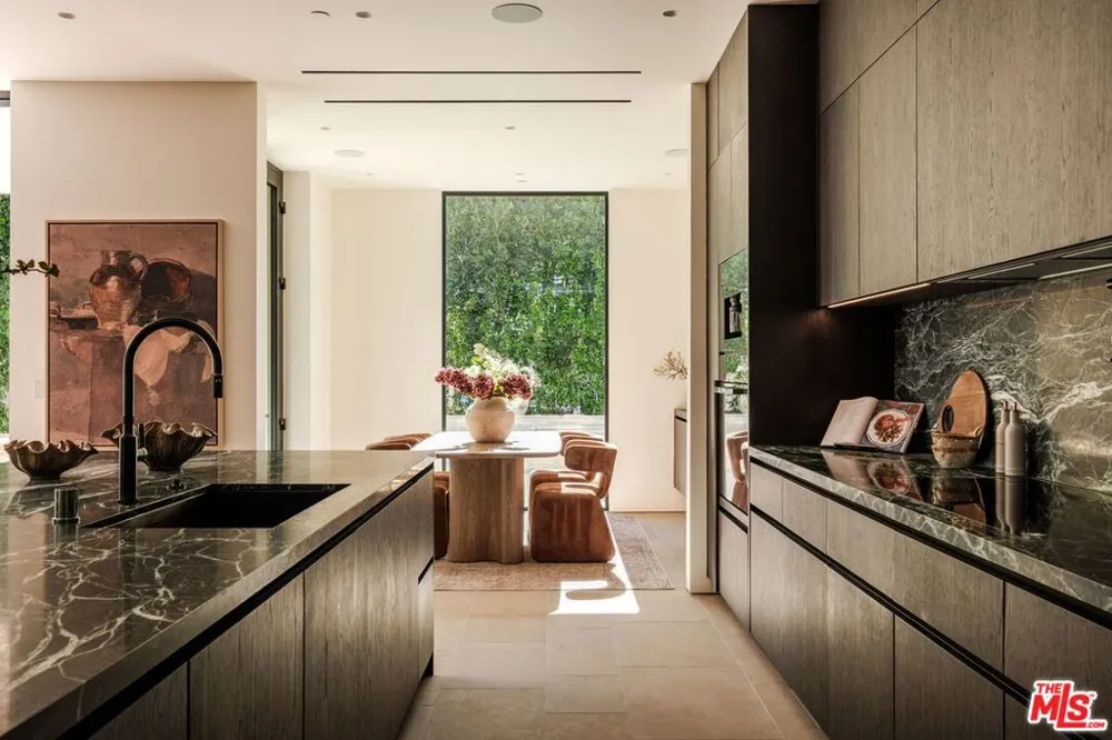 317 S Wetherly Drive Beverly Hills, CA 90211