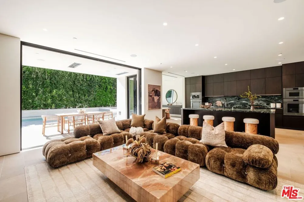 317 S Wetherly Drive Beverly Hills, CA 90211