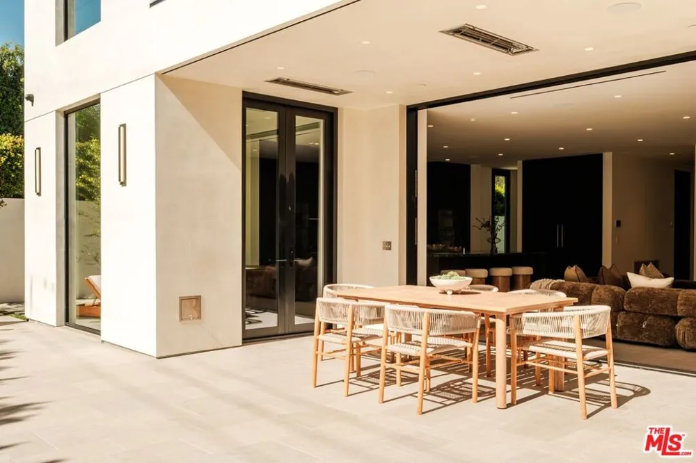 317 S Wetherly Drive Beverly Hills, CA 90211