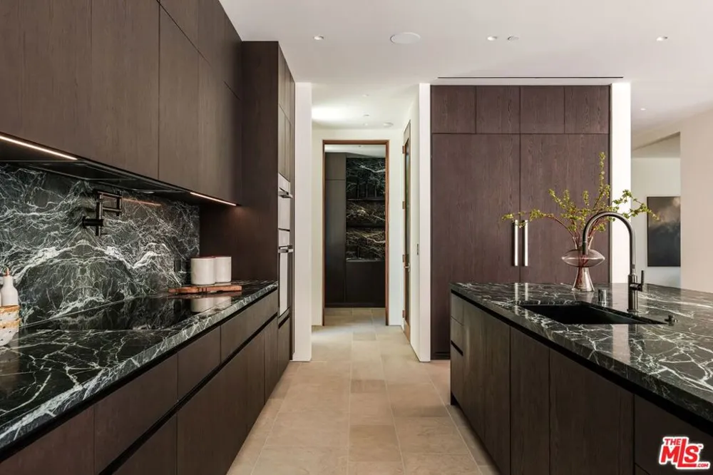 317 S Wetherly Drive Beverly Hills, CA 90211