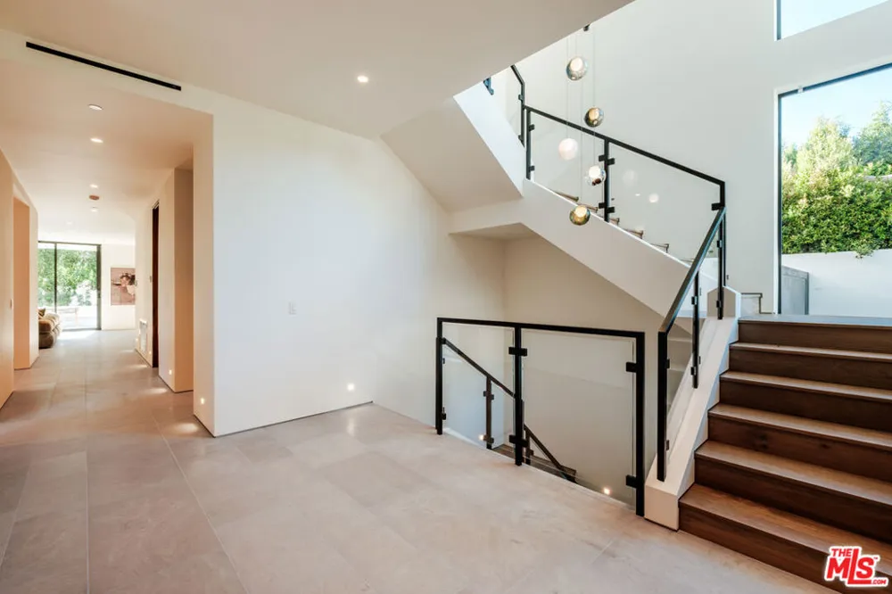 317 S Wetherly Drive Beverly Hills, CA 90211