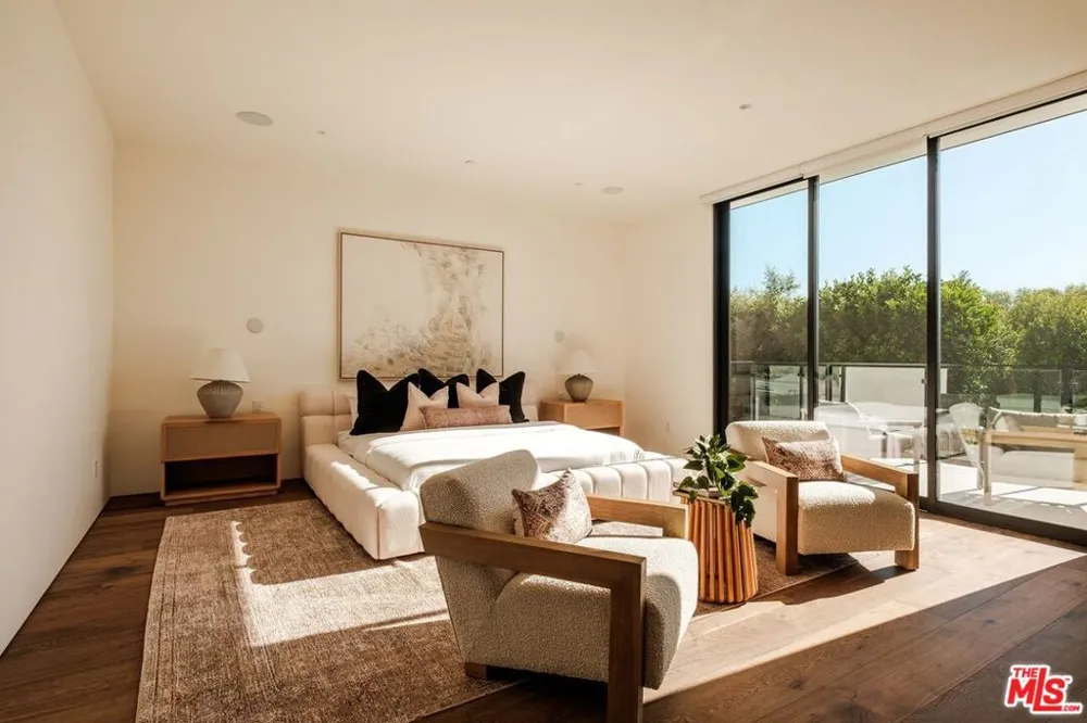 317 S Wetherly Drive Beverly Hills, CA 90211