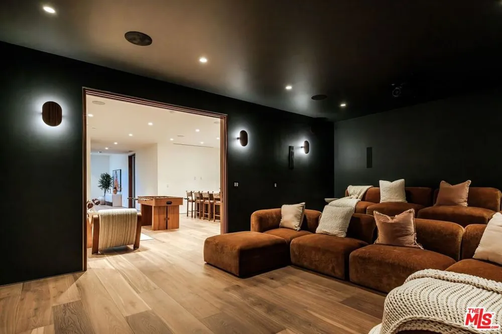 317 S Wetherly Drive Beverly Hills, CA 90211